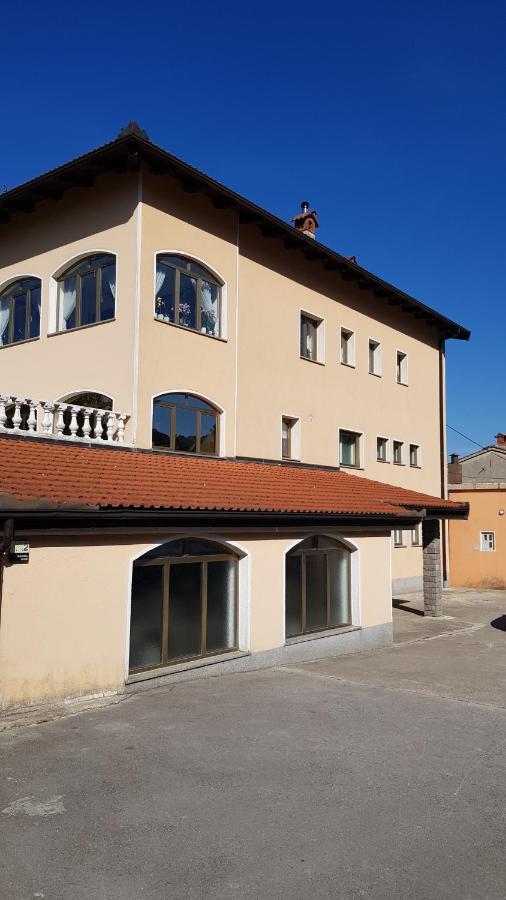 Apartmán Koradinovi - Pod Vrtom Vipava Exteriér fotografie